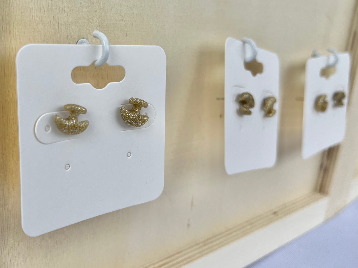 Ulu Stud Earrings, Gold