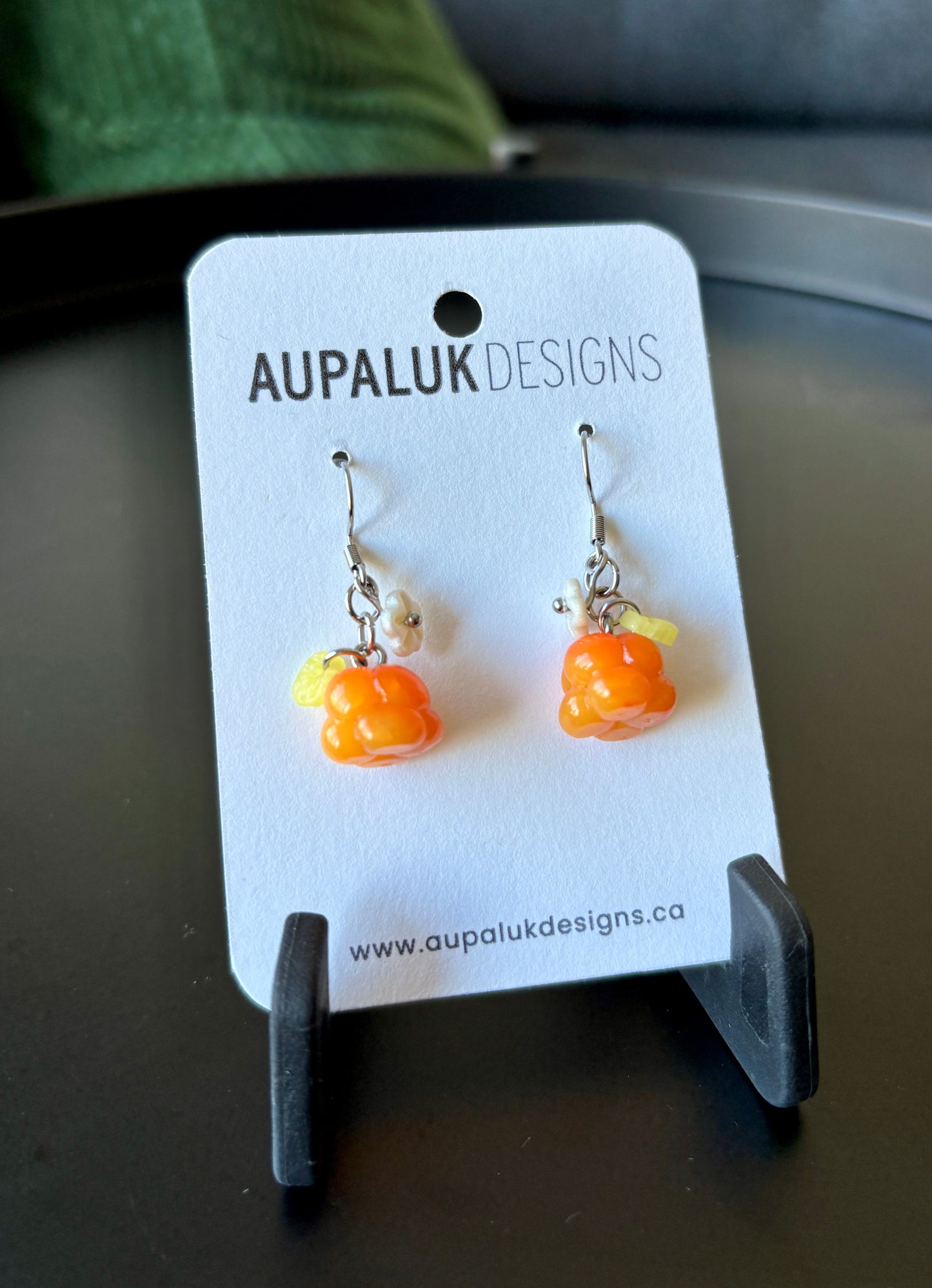 Aqpik Dangle Earrings