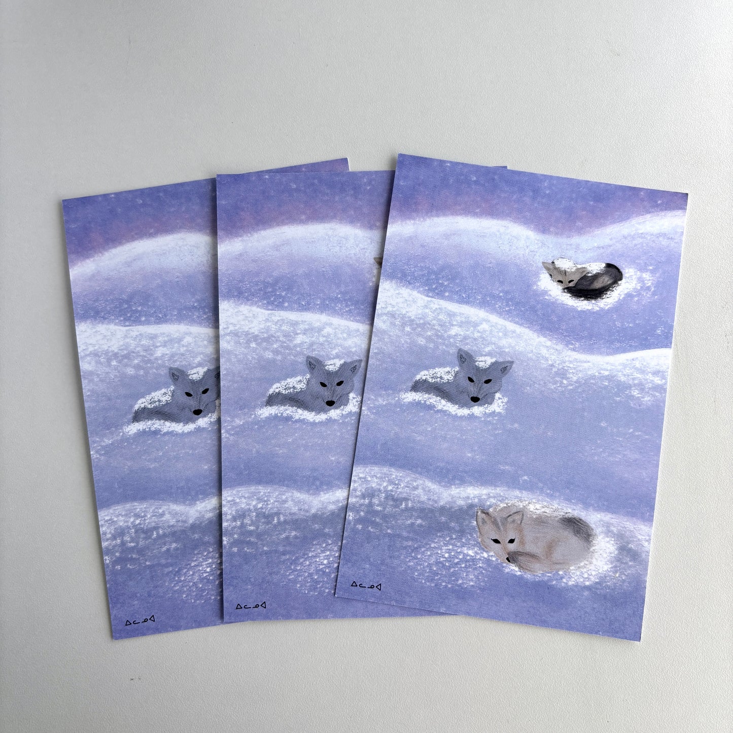 Art Postcard - Huskies in Snow